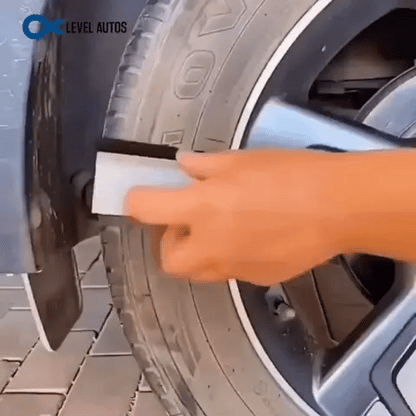 Restaurador de Partes Negras y Brillador de Llantas y Aros | Tire Shine & Polish 4X™ | ¡Tu Carro como nuevo con solo rociar!